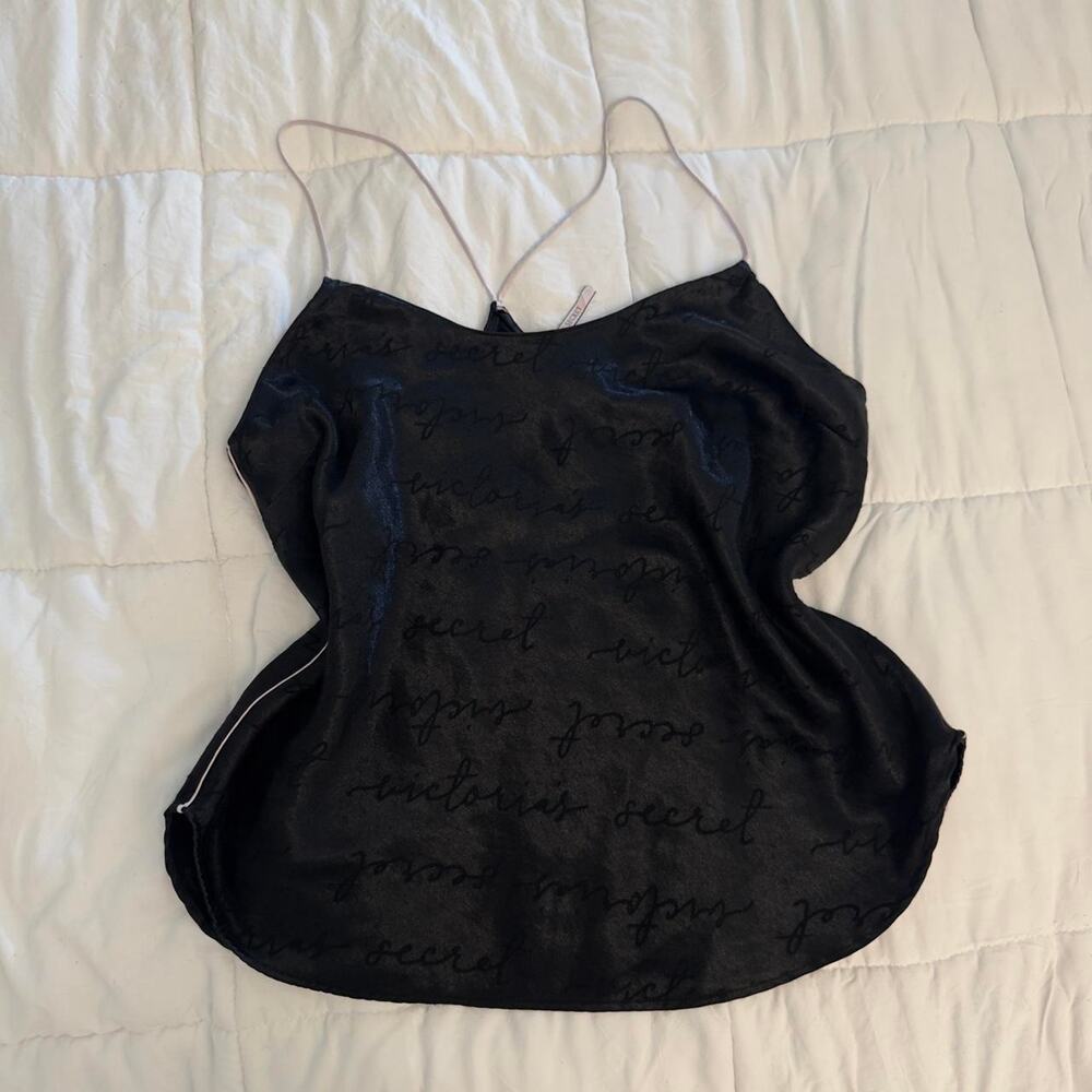 Black sleep cami with victoria